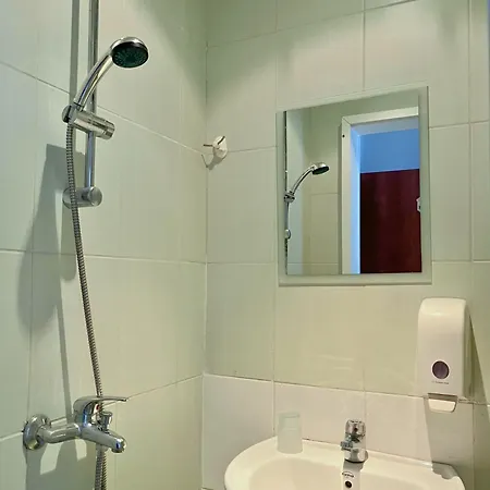 Stela نيسيبار